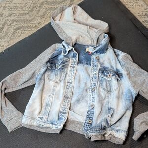 Lei Jean Jacket With Soft Hoodie Sleeves And Hood Girls Medium
